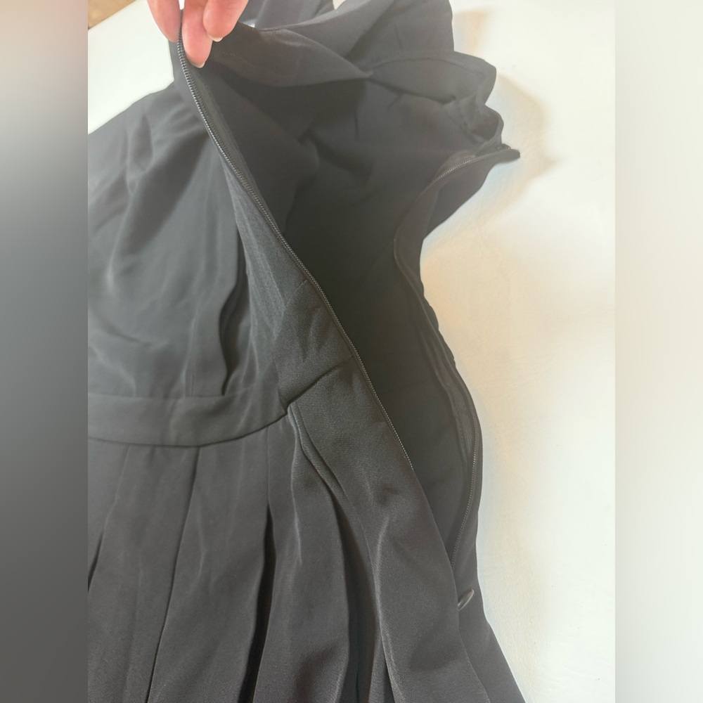 Nordstrom English Factory pleated romper black womens small sleeveless (bin W) - Picture 11 of 15